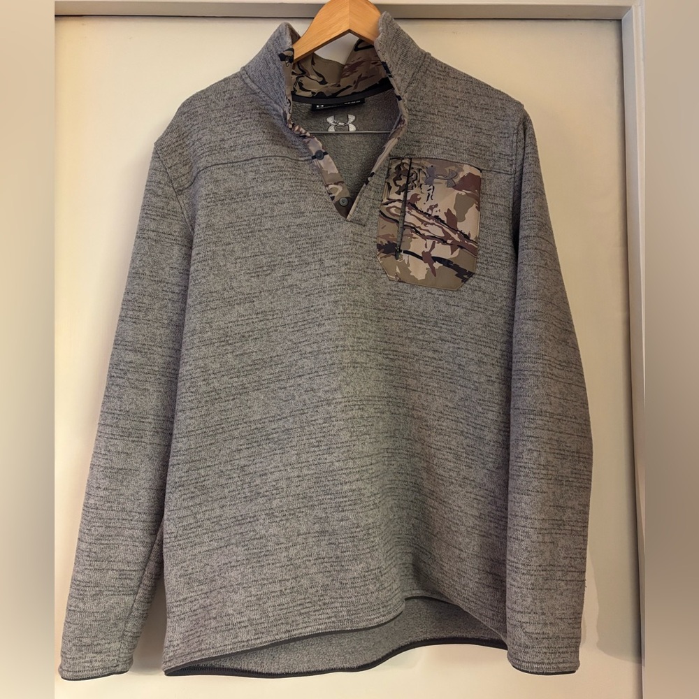 Men’s Under Armour sweater